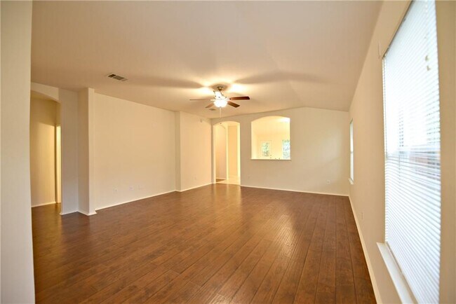Building Photo - 612 Emma Rose Trail