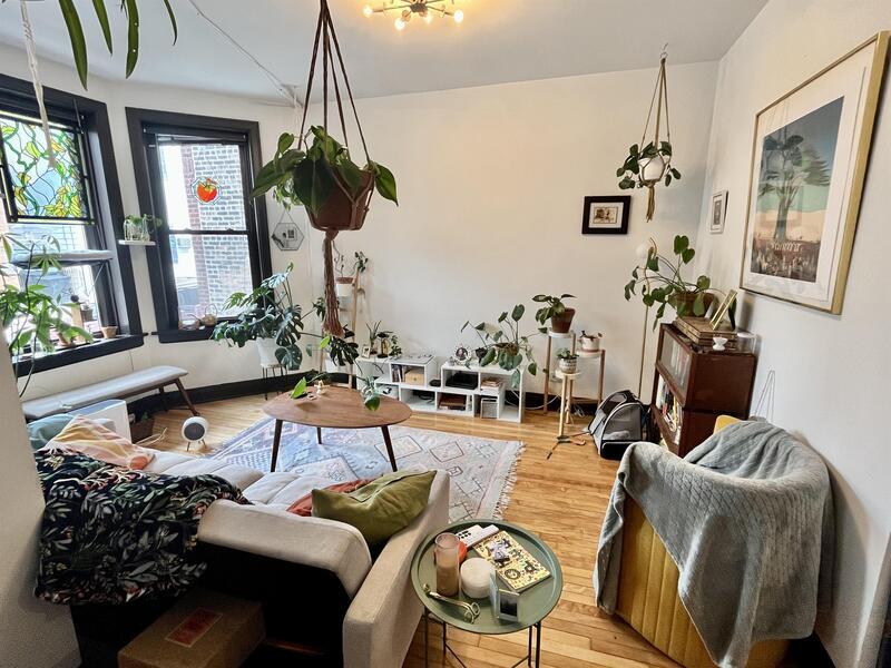 Primary Photo - 837 W 33rd St