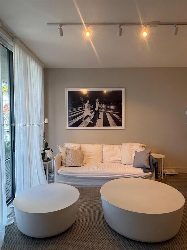 Foto del edificio - 2960 NE 207th St