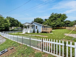 Building Photo - 1121 Lawley St