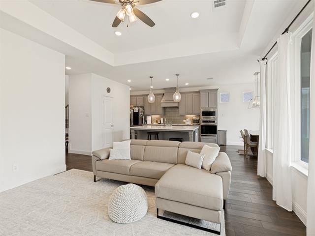 Building Photo - 7117 Talon Dr