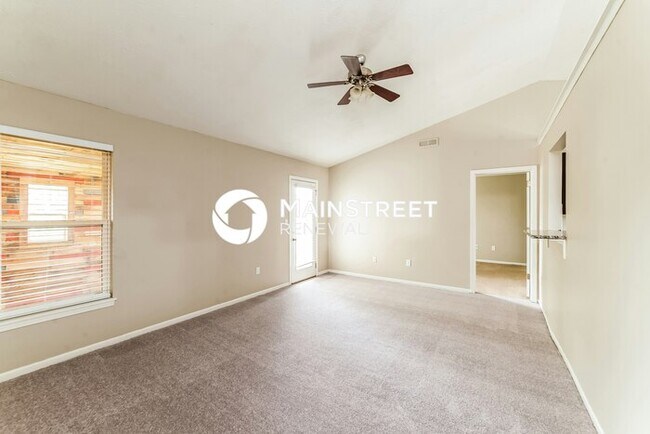 Photo - 3 Bedroom Pet-Friendly Home in Louisville,...