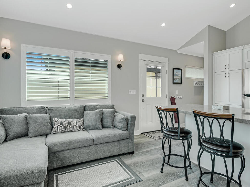 Foto principal - 525 C Ave