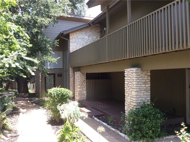 Foto del edificio - 25 Stoney Creek Cove