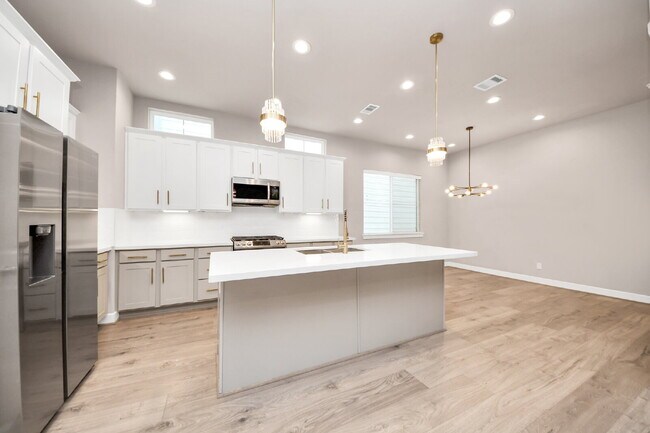 Foto del edificio - City views, smart layout, and Houston convenience?