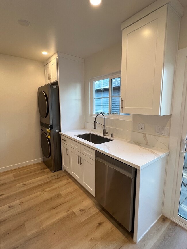 Foto del edificio - 2513 Hermosa Ave