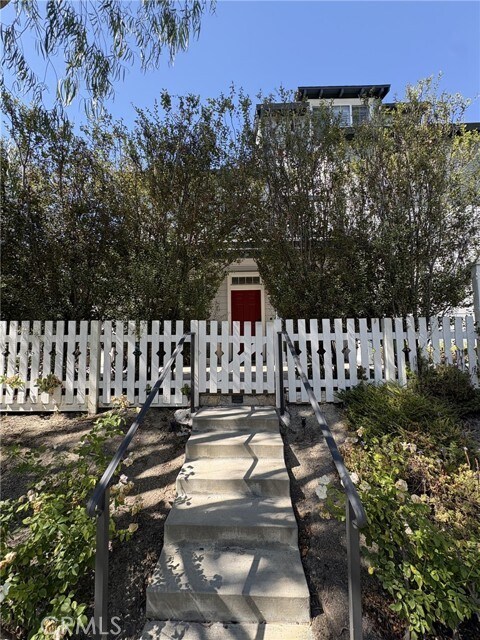 Foto del edificio - 9 Ivy Gate Ln