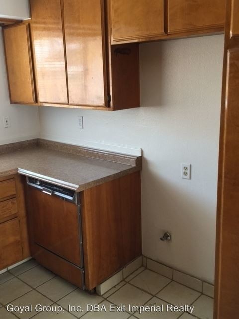 Building Photo - 4 br, 2 bath House - 708 W Calle de Oro