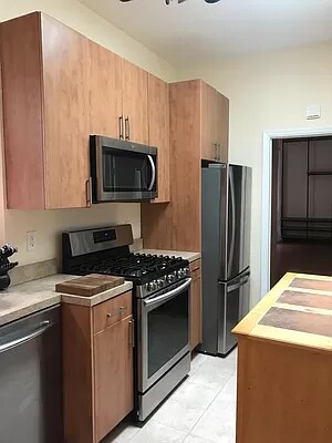 kitchen - 993 Amsterdam Ave