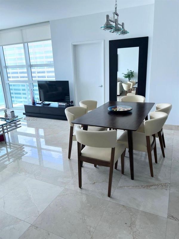 Foto del edificio - 950 Brickell Bay Dr