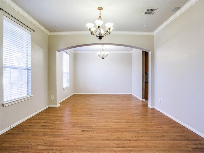 Foto del edificio - 5512 Sabetha Way