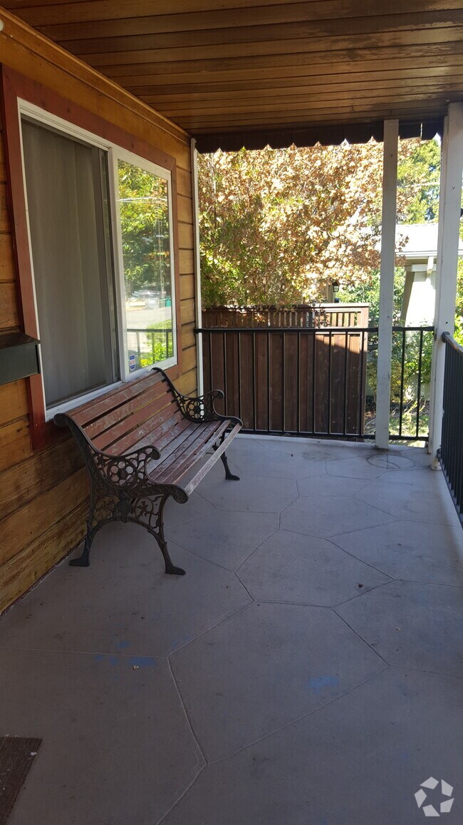 Brookdale Terrace Houses for Rent with Wheelchair Access Oakland, CA 1 Homes