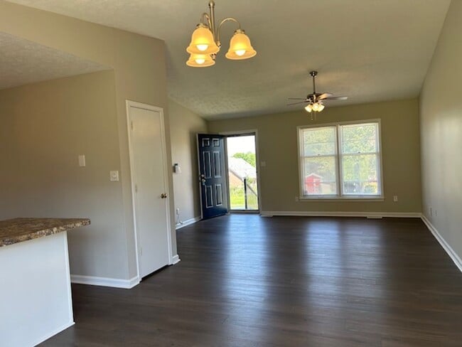 Building Photo - Nice Ranch in Fairhaven      240520