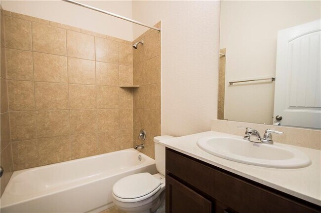 Foto del edificio - 1609 Desmond St