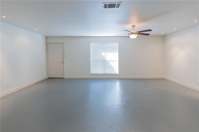 Foto del edificio - 2712 St Edwards Cir