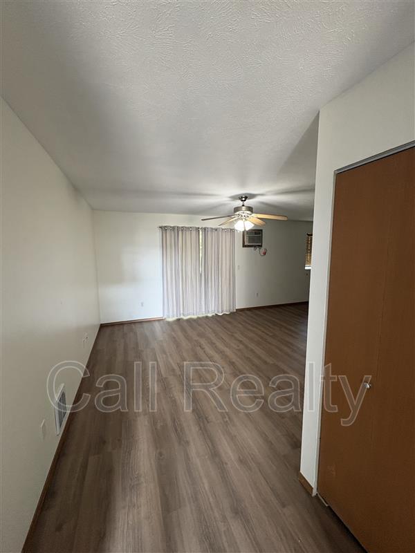 Building Photo - 13424 E Skyview Ave