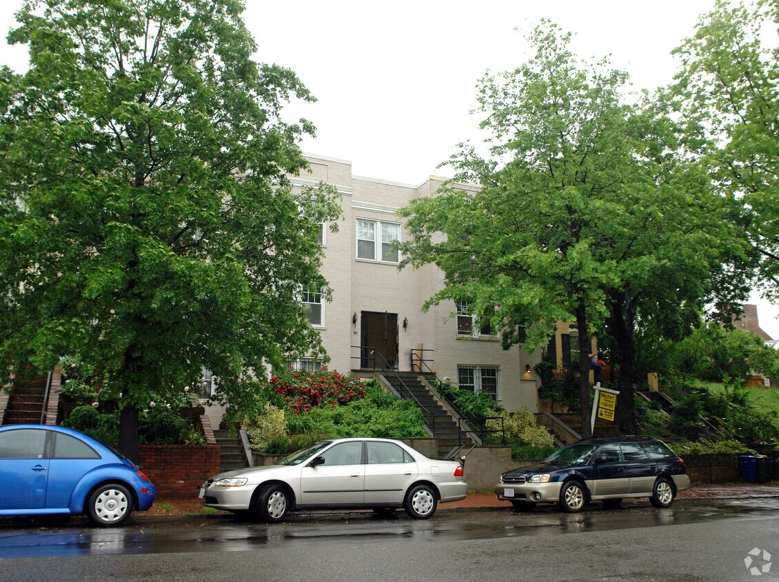 Primary Photo - 610 3rd St SE