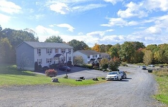 Building Photo - 698 South St