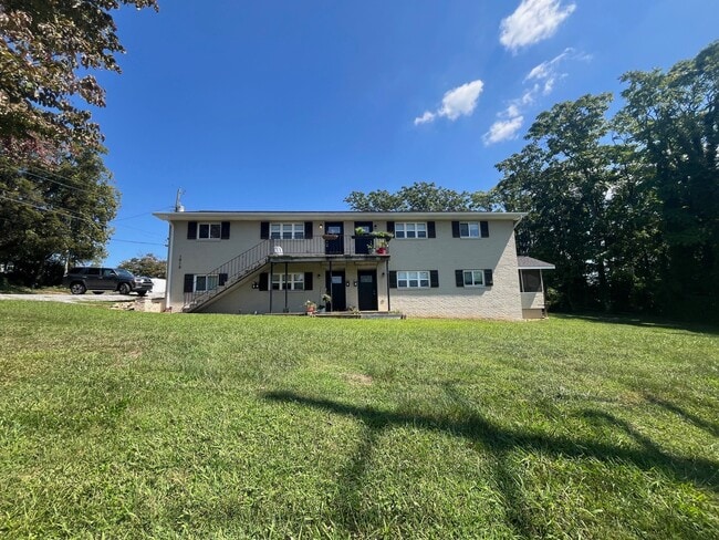 Building Photo - 1818 N 6th Ave
