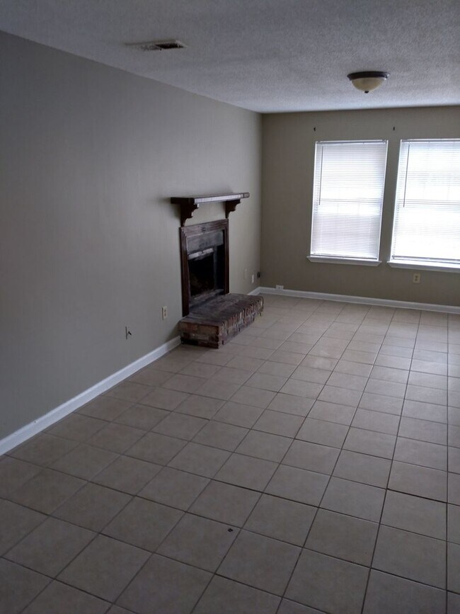 Foto del edificio - 3540 - 3542 Christine Rd.