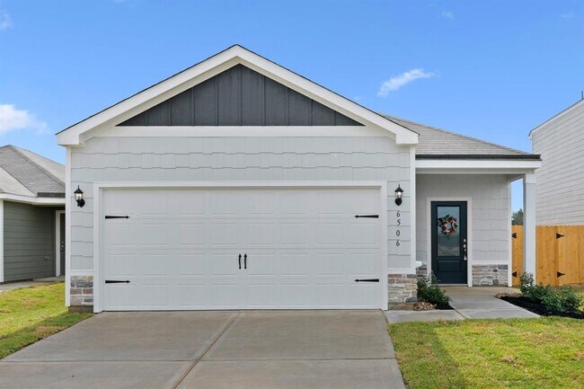 Building Photo - 6506 Summer Pass Dr