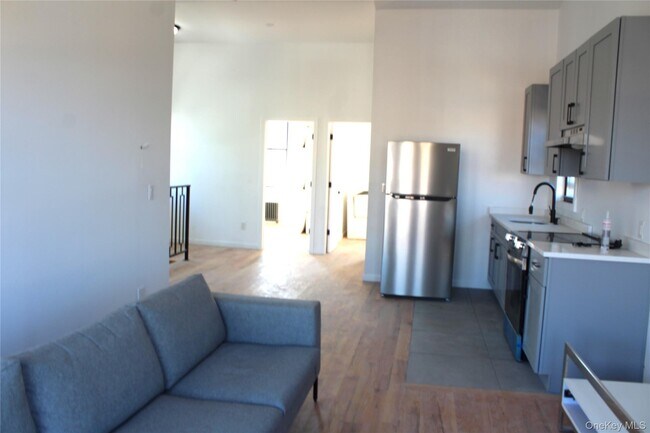 Foto del edificio - 816 Barbey St