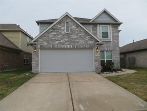Building Photo - 5042 Blue Spruce Hill St