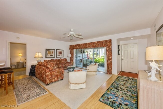 Foto del edificio - 4251 Lake Forest Dr