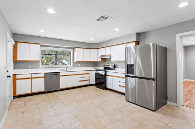 Foto del edificio - 302 S Hardie St