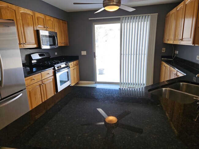 Foto del edificio - 157 Concord Ln