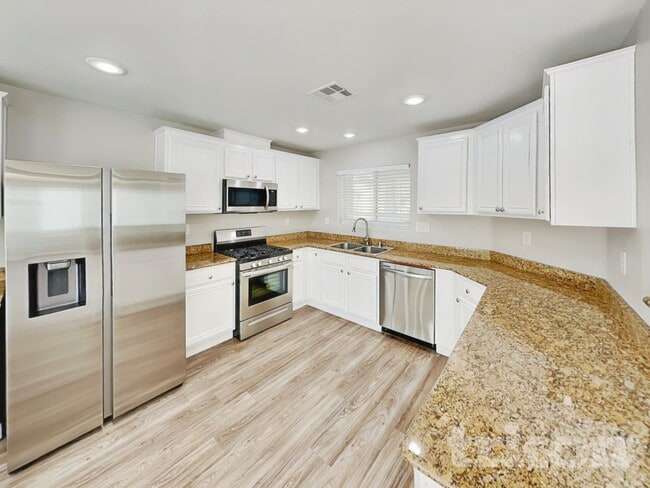 Foto del edificio - 129 Snow Dome Ave