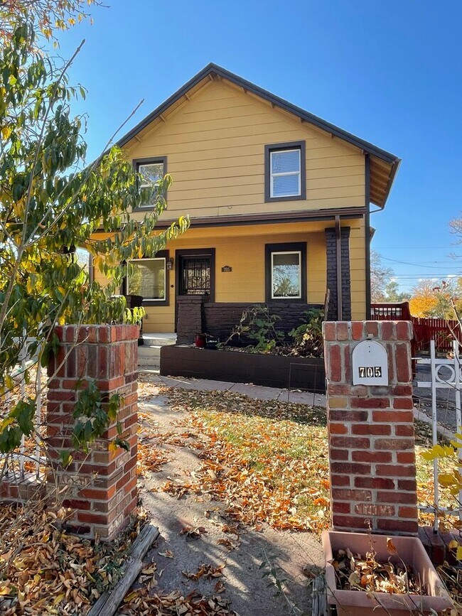 Spacious 4Bedroom Home in Denver, CO Con... House Rental in Denver