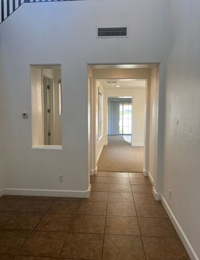 Foto del edificio - 3 bedroom in Higley Park