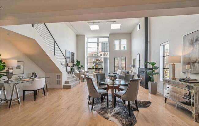 Building Photo - Upscale Living at Its Finest
