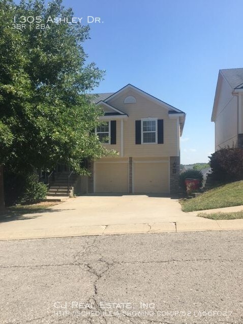 Building Photo - 1305 NW Ashley Dr