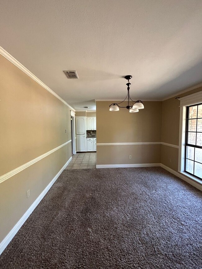 Foto del edificio - 3 br, 2 bath House - 9894 Ellerbee