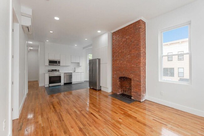Foto del edificio - 120 Bowers St