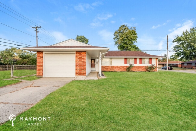 Building Photo - 725 Albert St