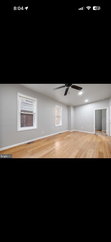 Foto del edificio - 109 W Logan St