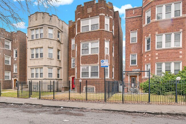 Building Photo - 8042 S Champlain Ave