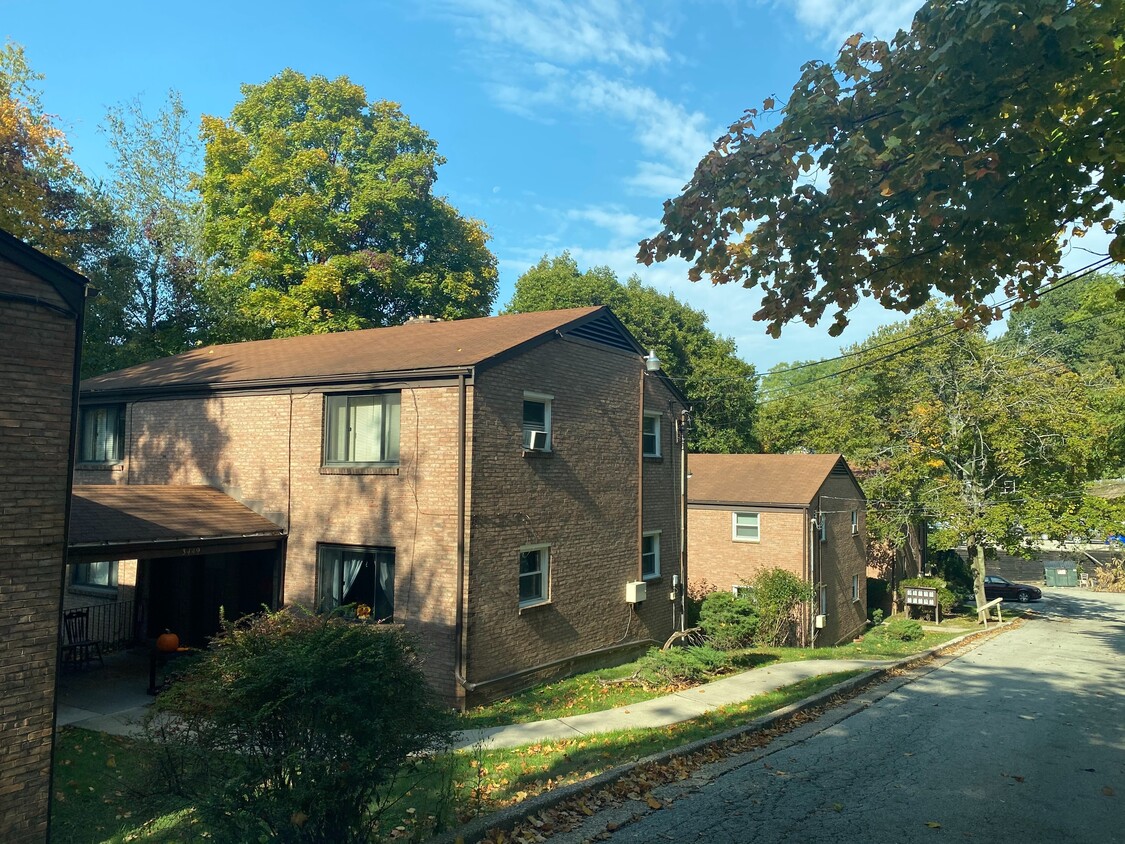 Foto principal - 3447 Evergreen Rd