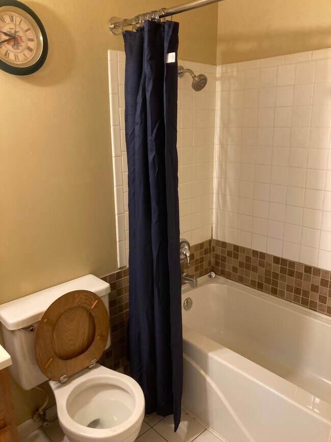 Foto del edificio - 855 Mulford Ln