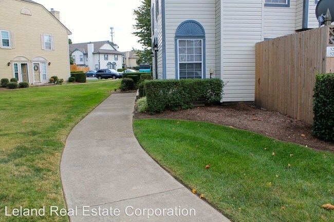 Building Photo - 2 br, 2.5 bath House - 5204 Jasmine Court