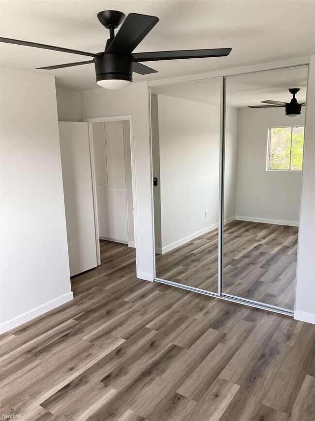 Foto del edificio - 2 br, 1.5 bath Townhome - 4472 Copeland Ave
