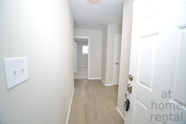 Foto del edificio - 8622 E 28th Pl