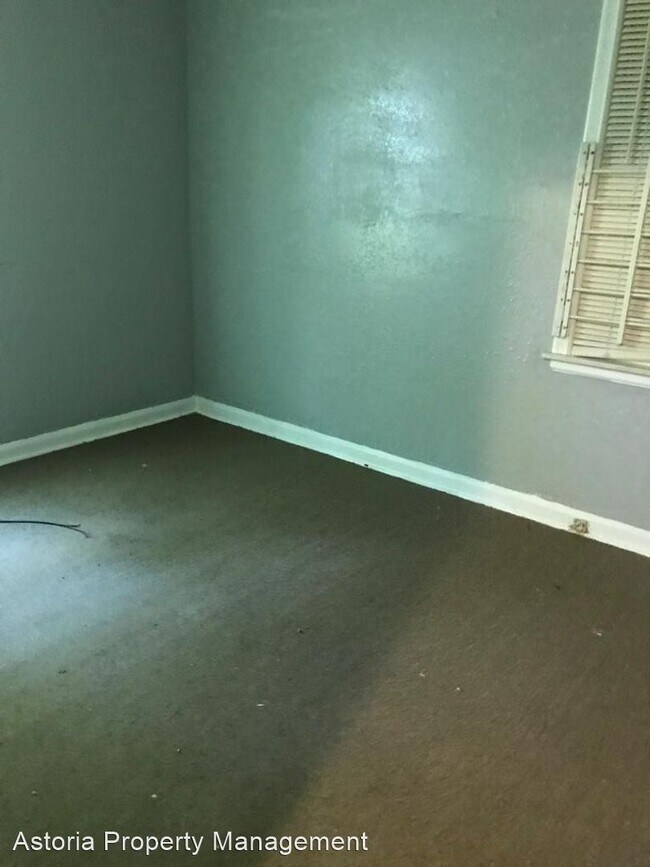 Foto del edificio - 3 br, 1 bath House - 8229 Penrod St