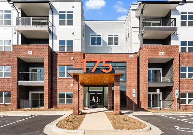 Building Photo - Beautiful NEW 1-Bed, 1- Bath Apartment in Rock Hill!