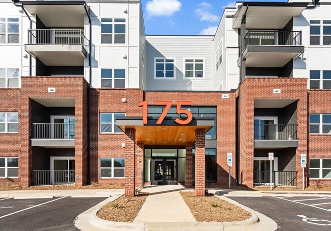 Building Photo - Beautiful NEW 2-Bed, 2- Bath Apartment in Rock Hill!