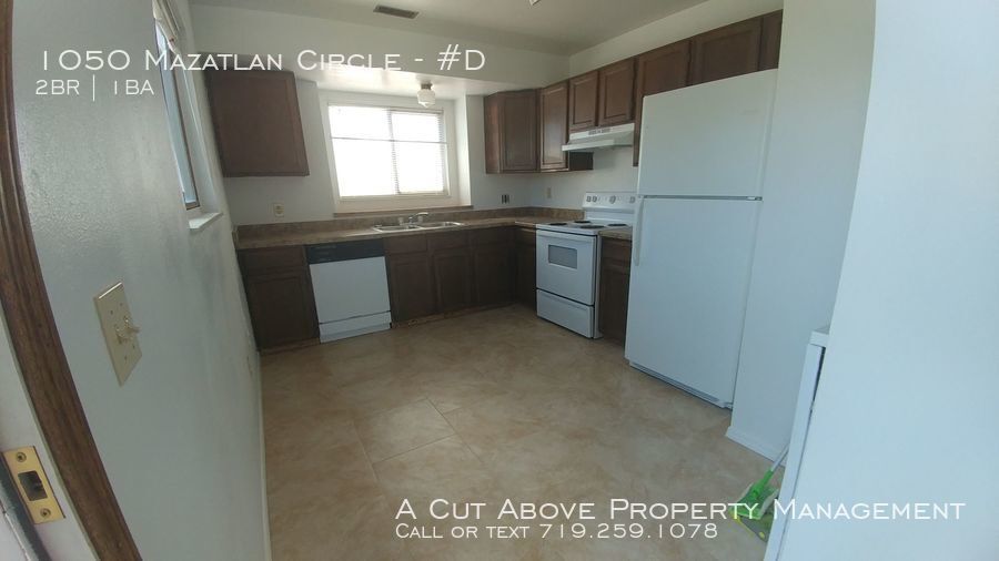 Primary Photo - 4-Plex near Fountain & Chelton