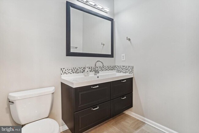 Building Photo - 8930 Milford Haven Ct